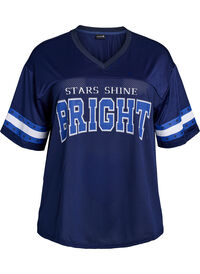 Workout t-shirt with a V-neck and front print