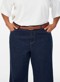 Braided belt in faux leather, Brown, Model