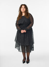 Midi dress in chiffon with dotted pattern, Black, Model