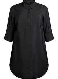 Short dress with collar and chest pocket